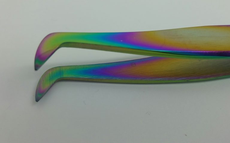 multicoloured volume tweezer 2